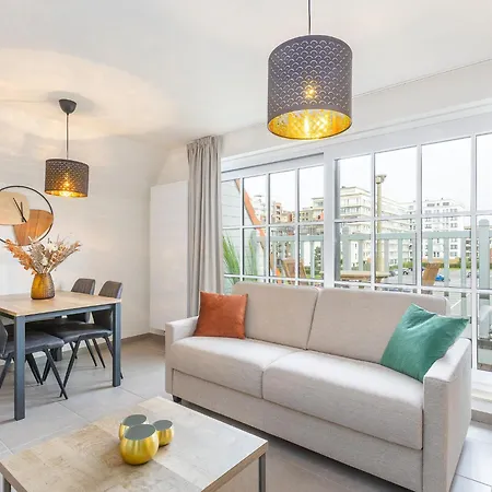 With Cosy Sunny Terrace Daire Middelkerke